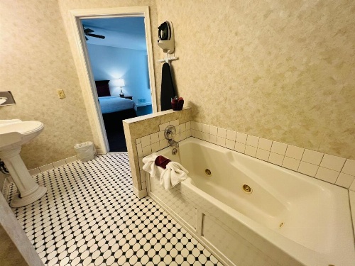 Inn at Cemetery Hill image 19