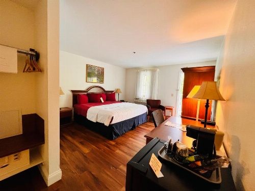 Inn at Cemetery Hill image 38